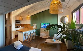 Sous Les Toits De St Tropez